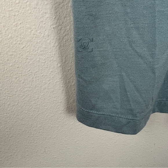Lululemon Evolution Blue Polo Shirt - Picture 4 of 4